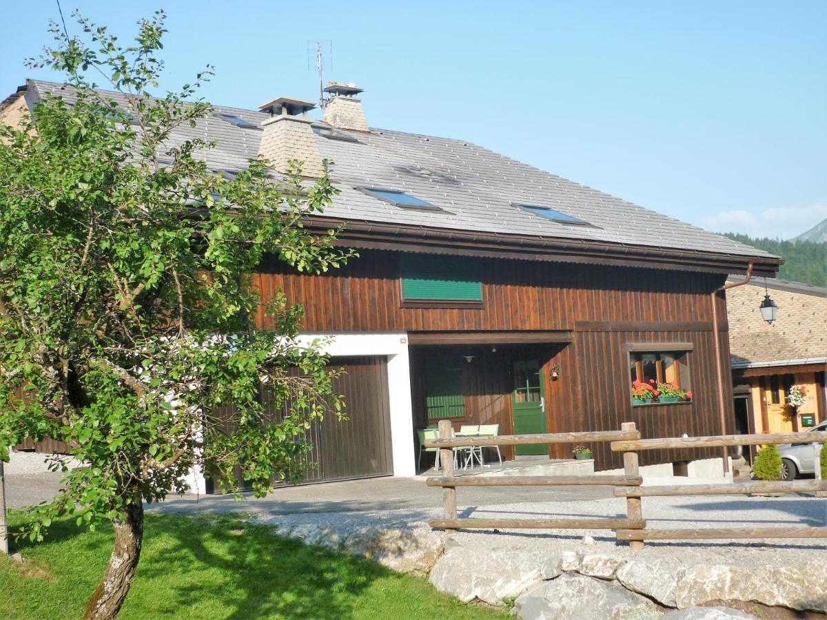 Chalet In Morzine Sleeping 12 With Sauna Buitenkant foto