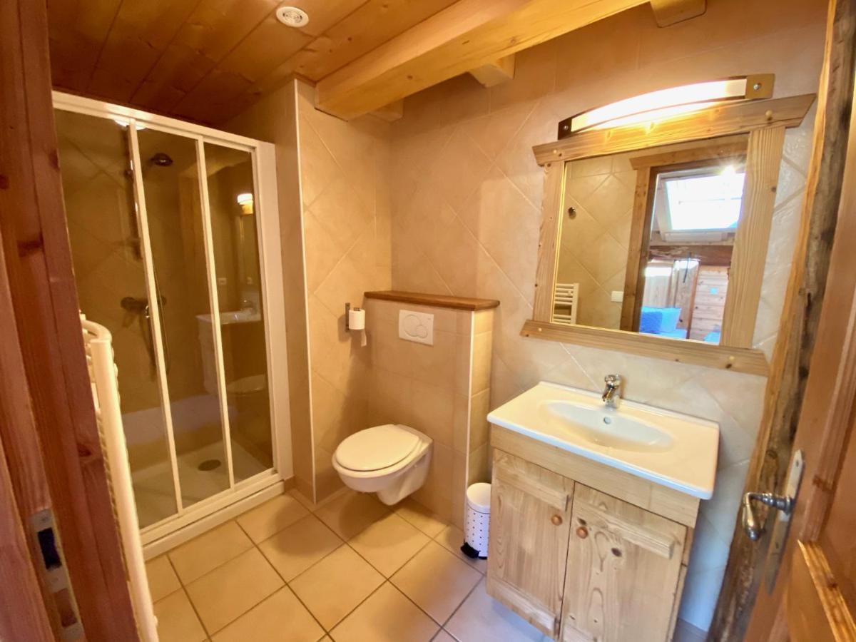 Chalet In Morzine Sleeping 12 With Sauna Buitenkant foto